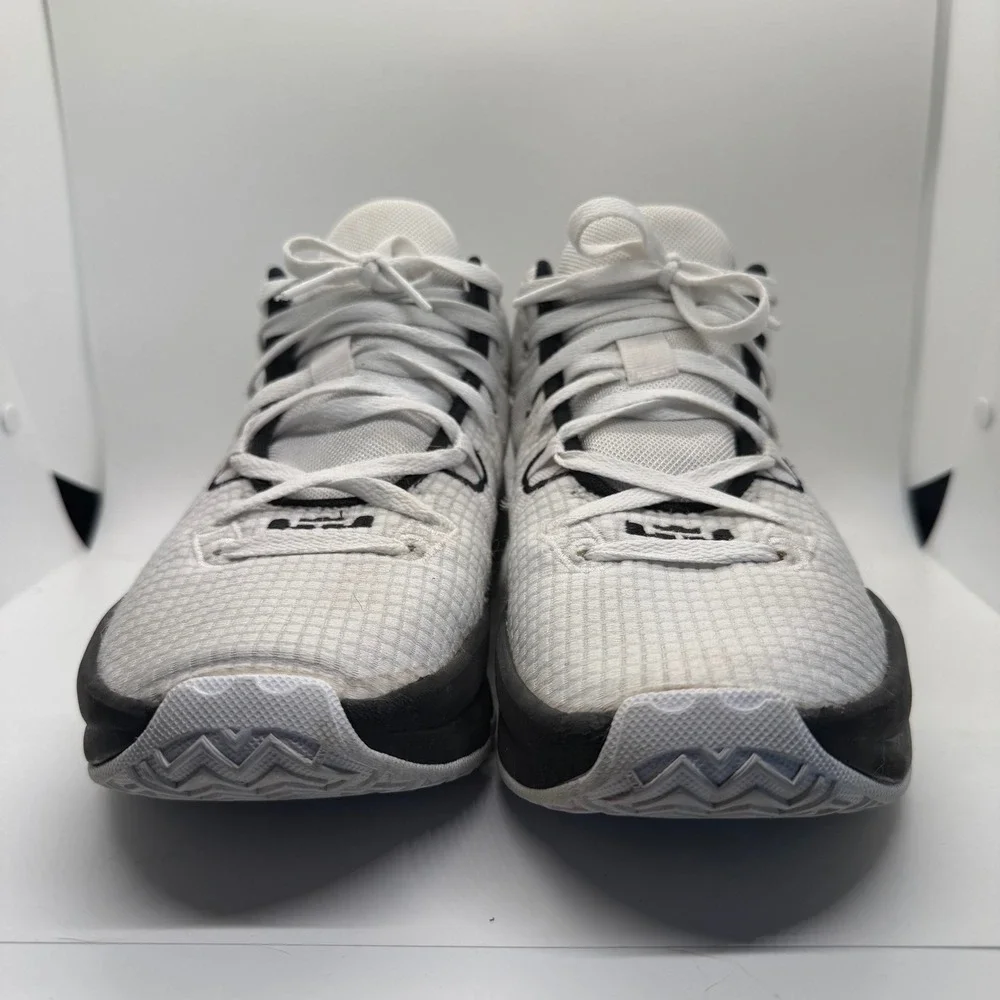 Nike LeBron Witness 7 White Black Basketball Shoes DZ3299-100 Mens Size 9